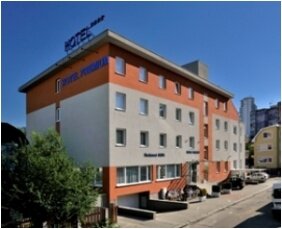 Hotel Premium - building